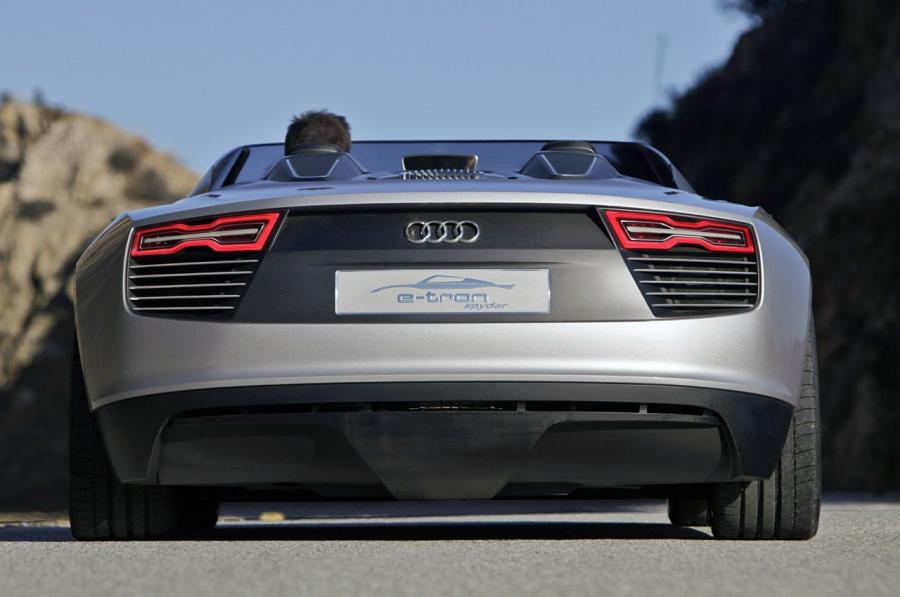  Audi e-Tron Spyder Concept 2010 года  (фото 56 из 105)
